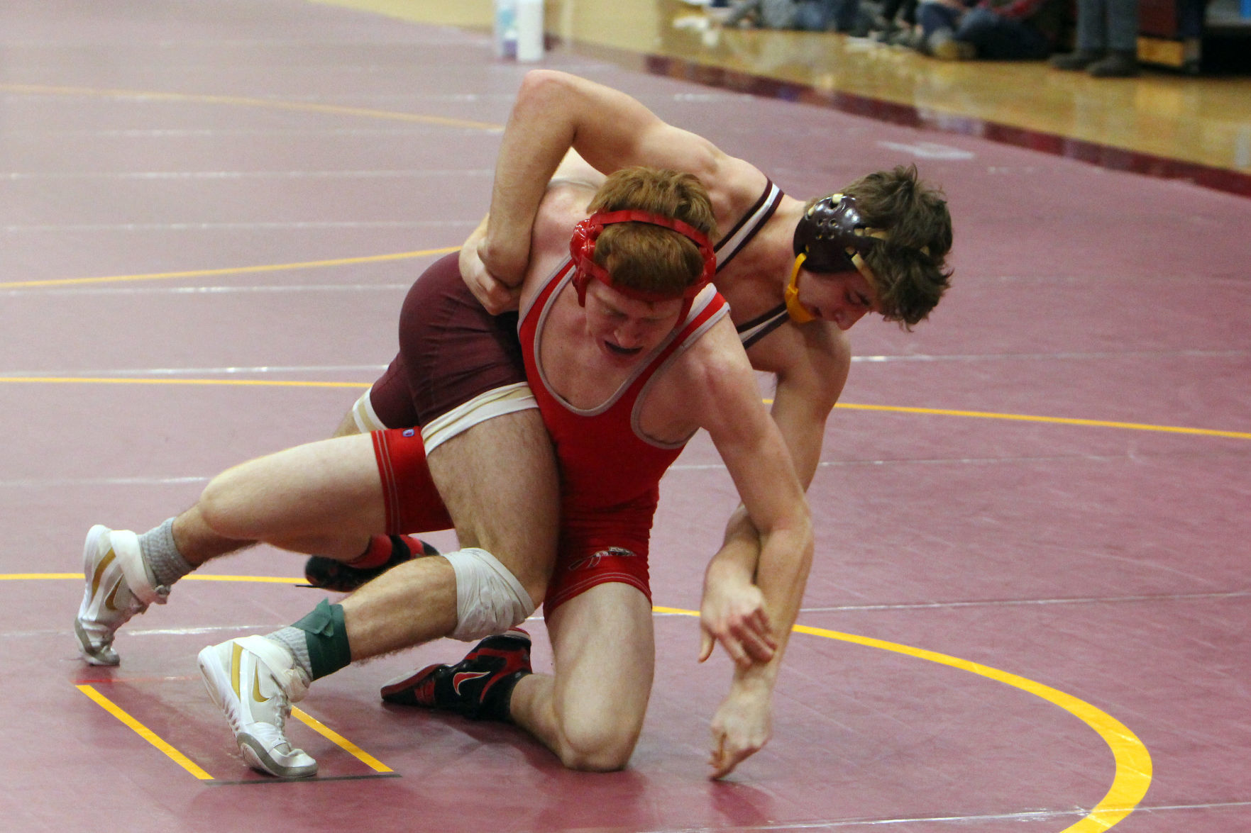 Whitetail Shootout Menomonie wrestling tournament 1-31-20